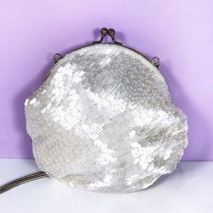 Vintage 1930s white sequence beaded shoulder purse